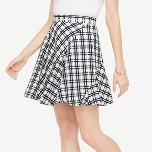 ANN TAYLOR PLAID FLOUNCE SKIRT